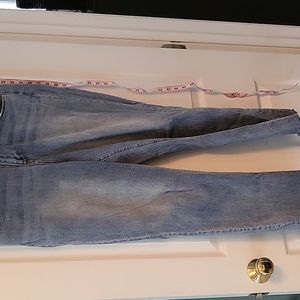 NWOT NY&Co frayed hem jeans